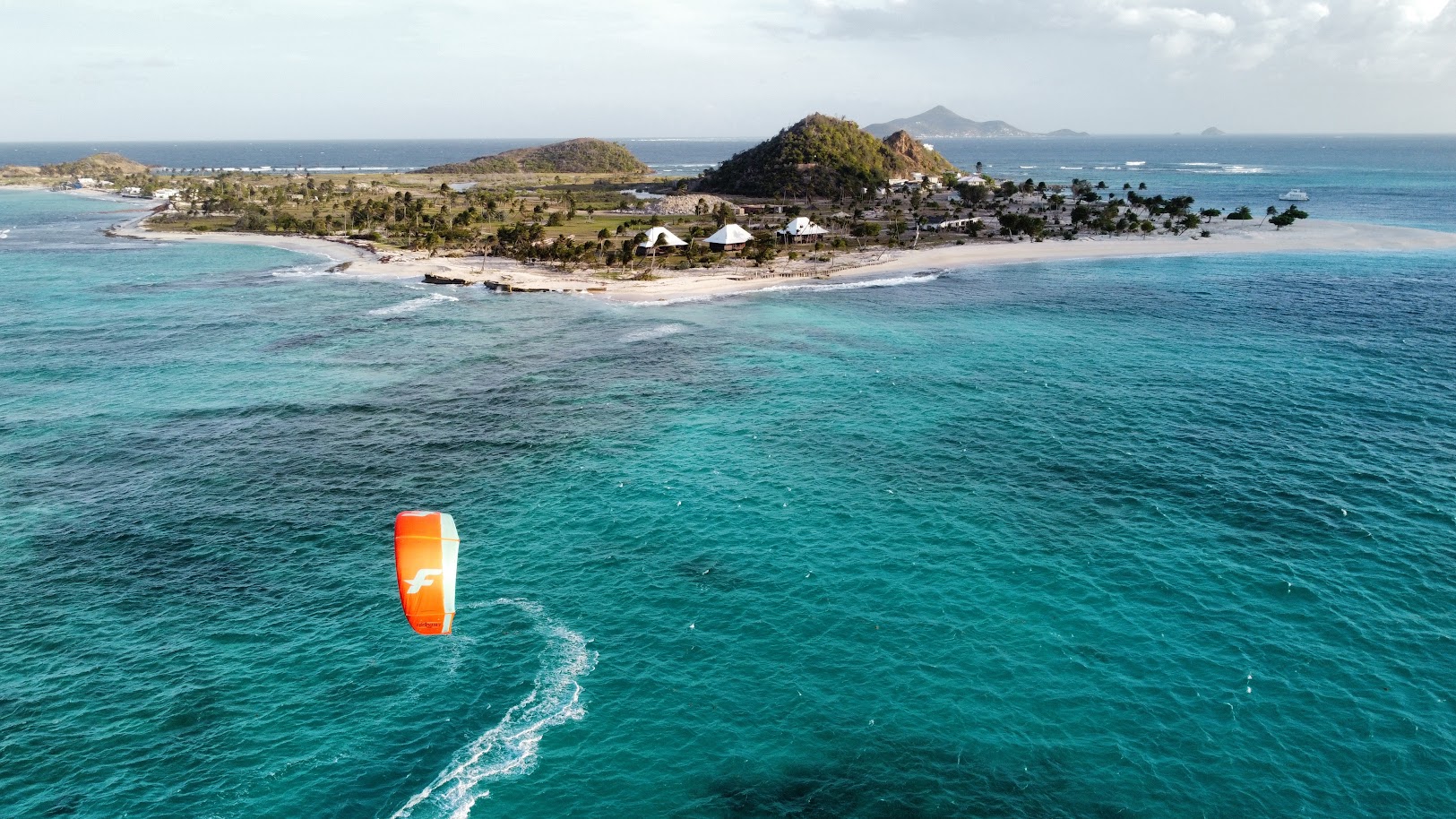 Kite Cruise vs Hotel Stay: what actually makes the difference?